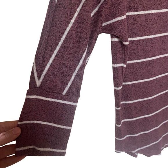 Market Spruce XS long sleeve red and white striped soft fuzzy crew neck - Picture 4 of 5